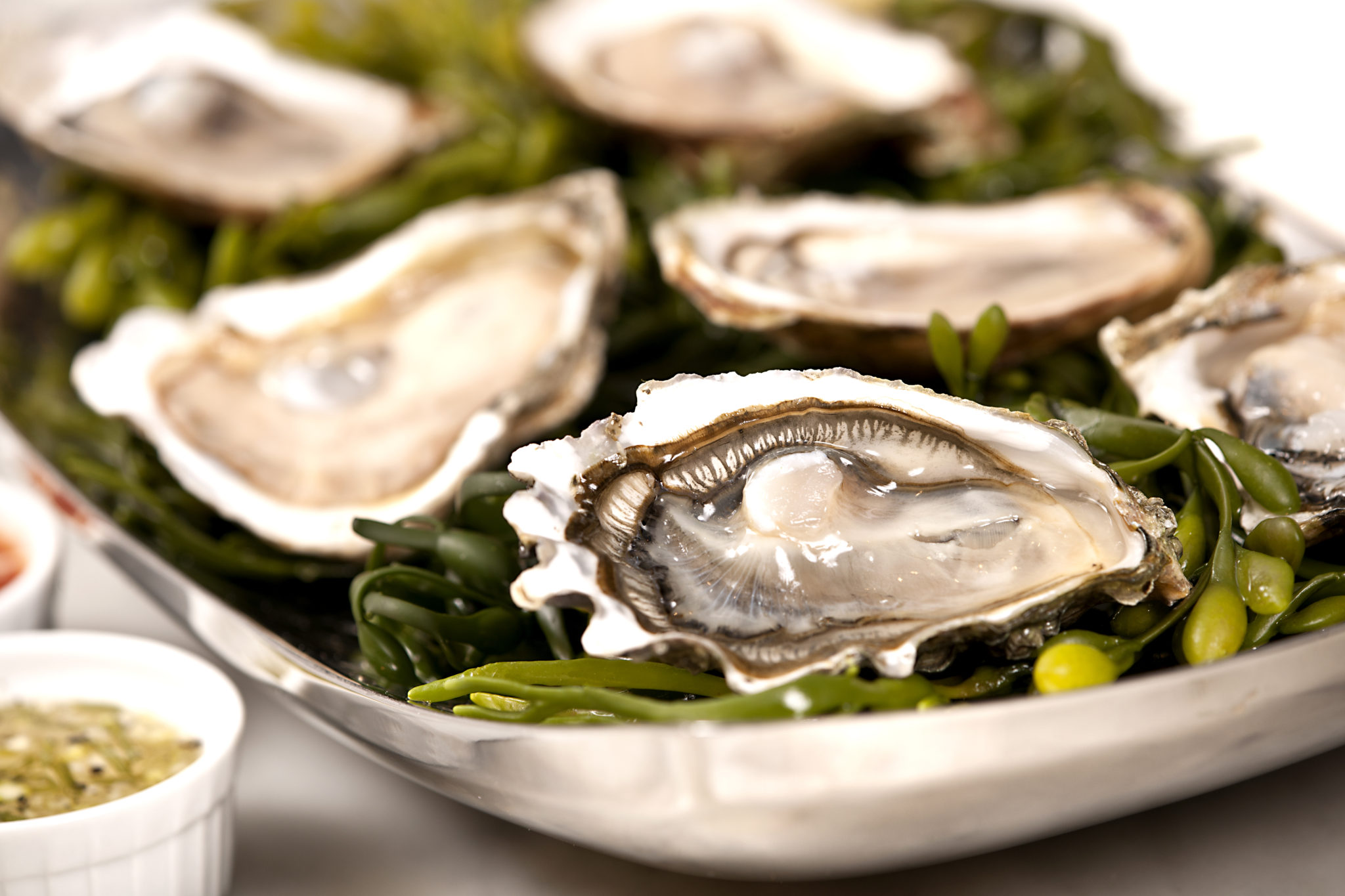 9 Health Benefits of Oysters (and Full Nutrition Facts)