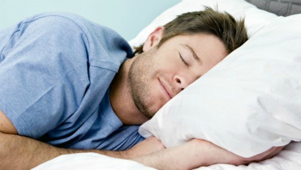 HowDoWeFallAsleep_main_0404